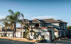 Rib'S Boutique Hotel